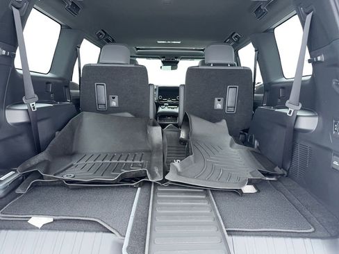 Used 2025 Lexus GX 550 w/ Accessory Package (Z1) image 18