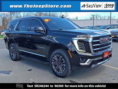 Used 2025 GMC Yukon Elevation image 1