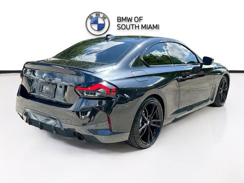 Used 2022 BMW 230i Coupe w/ M Sport Package RWD image 7