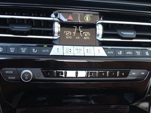 New 2026 BMW 840i 840i w/ Comfort Seating Package image 17