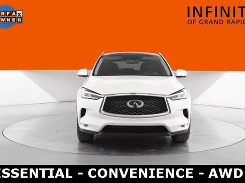 Used 2021 INFINITI QX50 Essential w/ Convenience Package image 8
