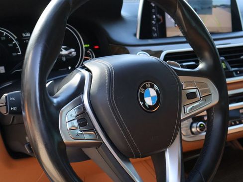 Used 2016 BMW 750i xDrive AWD/4WD image 20