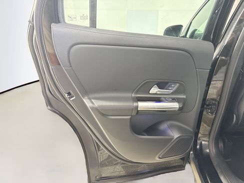 Used 2025 Mercedes-Benz GLA 250 image 26