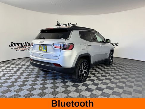 Used 2024 Jeep Compass Limited image 7