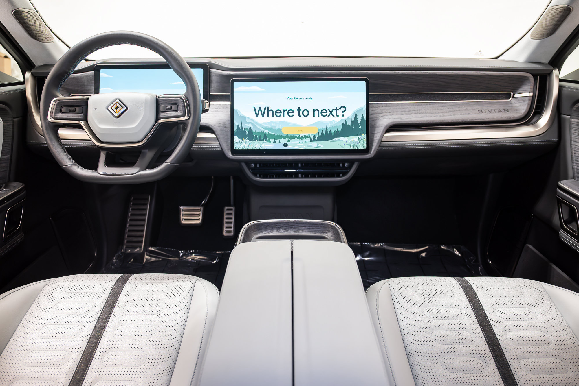 Used 2024 Rivian R1S Adventure Quad AWD/4WD image 25