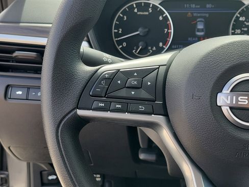 Used 2025 Nissan Altima 2.5 SV image 25