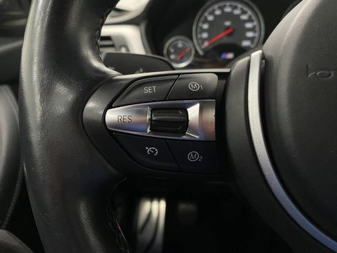Used 2018 BMW M3 RWD image 14