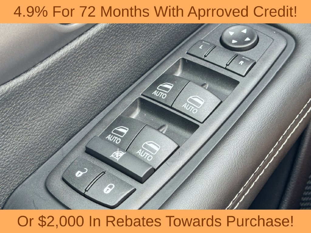 New 2027 Chrysler Pacifica Select FWD image 24