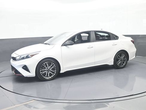 Used 2022 Kia Forte GT-Line w/ GT-Line Technology Package FWD image 2