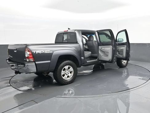 Used 2015 Toyota Tacoma 4x4 Double Cab w/ TRD Off-Road Package image 27