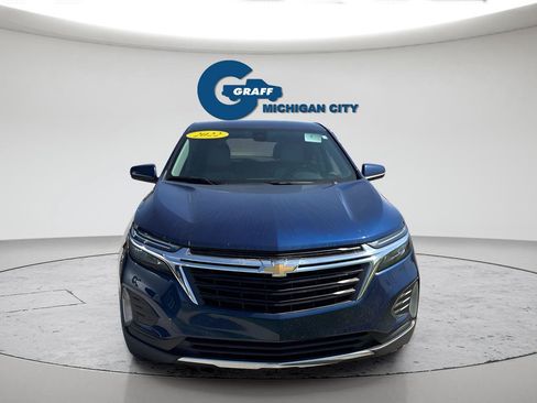 Used 2022 Chevrolet Equinox LT w/ Driver Convenience Package AWD/4WD image 4