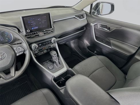 Certified 2025 Toyota RAV4 XLE image 29