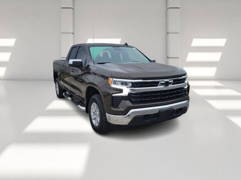 Used 2024 Chevrolet Silverado 1500 LT w/ Protection Package image 3