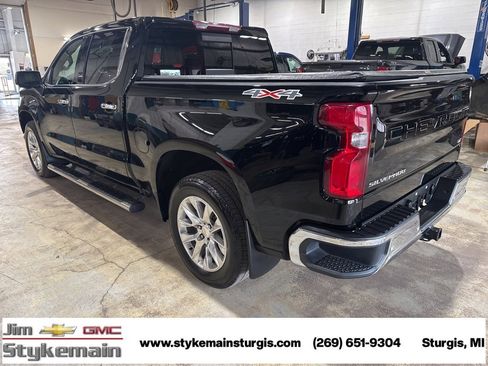 Used 2020 Chevrolet Silverado 1500 LTZ w/ LTZ Premium Package image 6