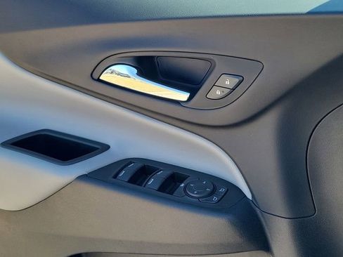 Certified 2024 Chevrolet Equinox LS w/ Driver Confidence II Package image 17
