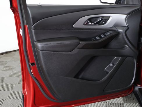 Used 2023 Chevrolet Traverse LT w/ LPO, Floor Liner Package image 23