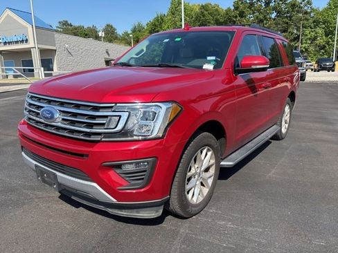 Used 2020 Ford Expedition XLT w/ Equipment Group 202A image 3