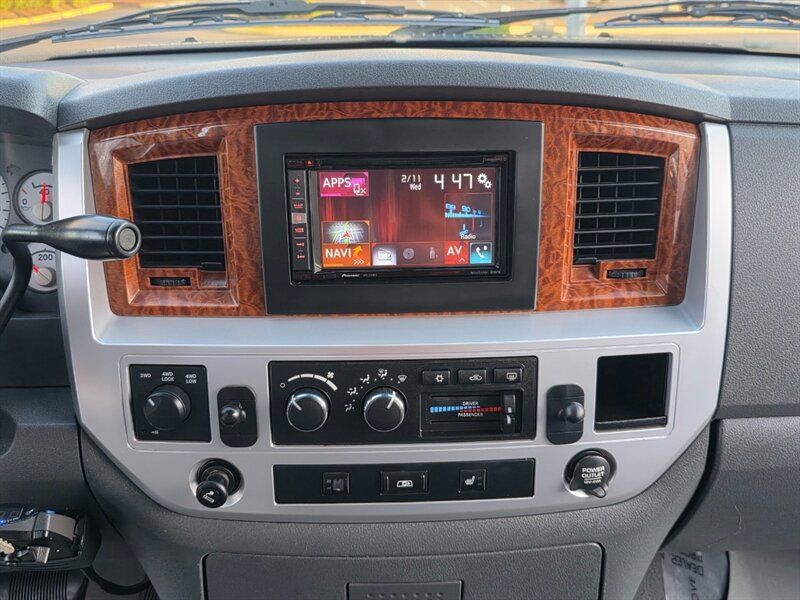 Used 2007 Dodge Ram 2500 Truck Laramie AWD/4WD image 37