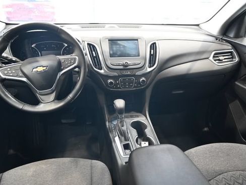 Used 2022 Chevrolet Equinox LT FWD image 12