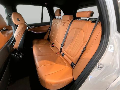Used 2021 BMW X5 sDrive40i w/ M Sport Package RWD image 22