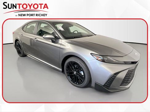 New 2026 Toyota Camry SE image 1