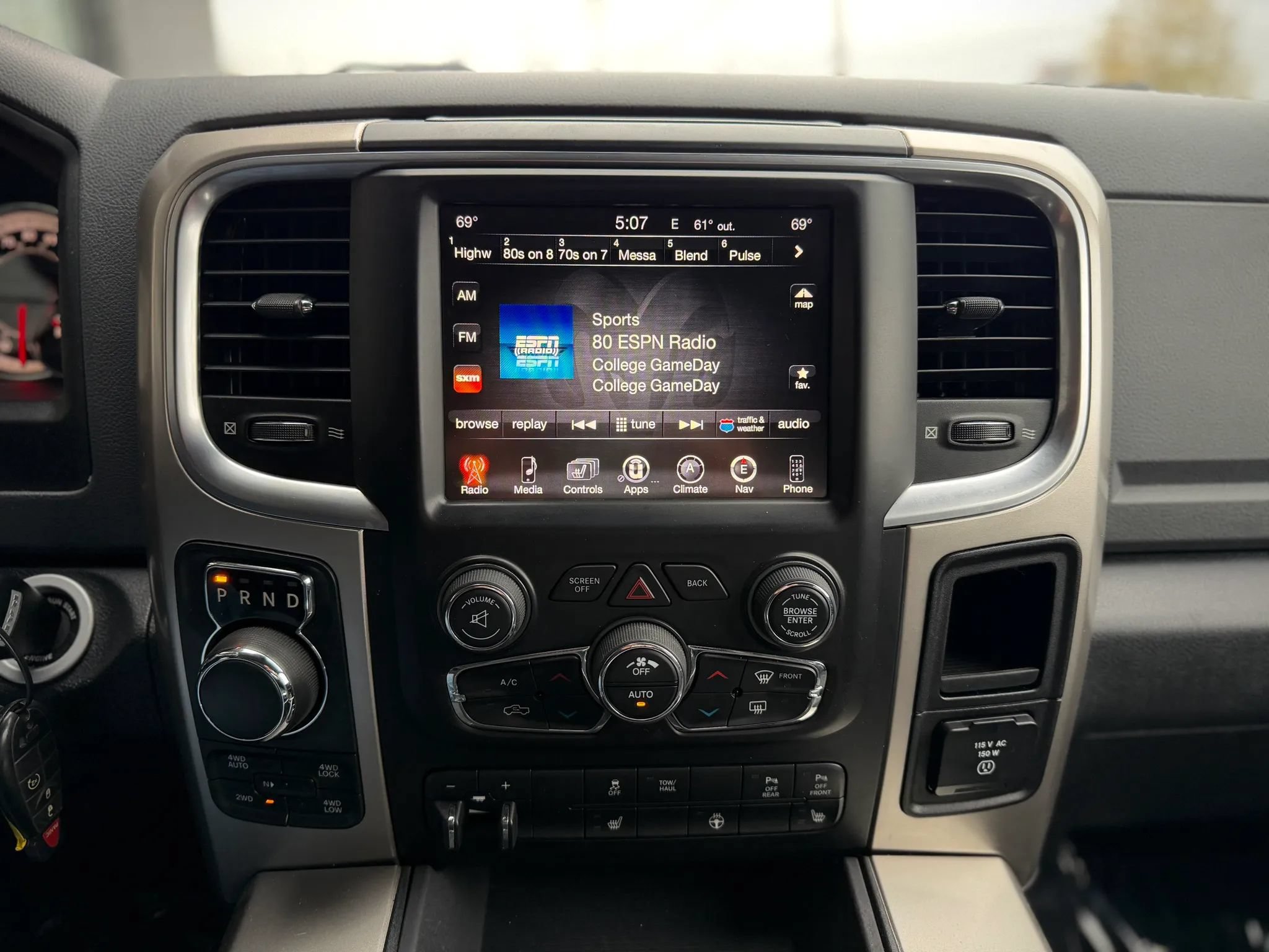 Used 2016 RAM 1500 Big Horn AWD/4WD image 13
