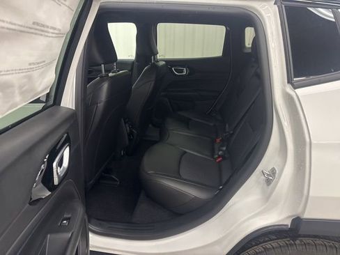 New 2026 Jeep Compass Latitude image 6