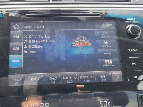 Used 2018 Subaru Outback 2.5i Touring image 28