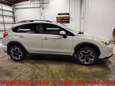 Used 2013 Subaru Crosstrek 2.0i Limited w/ Popular Pkg 2 AWD/4WD image 2