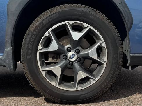 Used 2018 Subaru Crosstrek 2.0i Premium AWD/4WD image 11