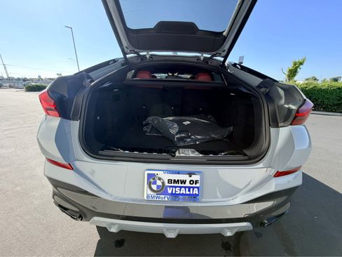 New 2026 BMW X6 xDrive40i image 5