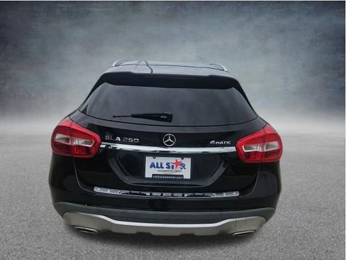 Used 2018 Mercedes-Benz GLA 250 4MATIC image 6