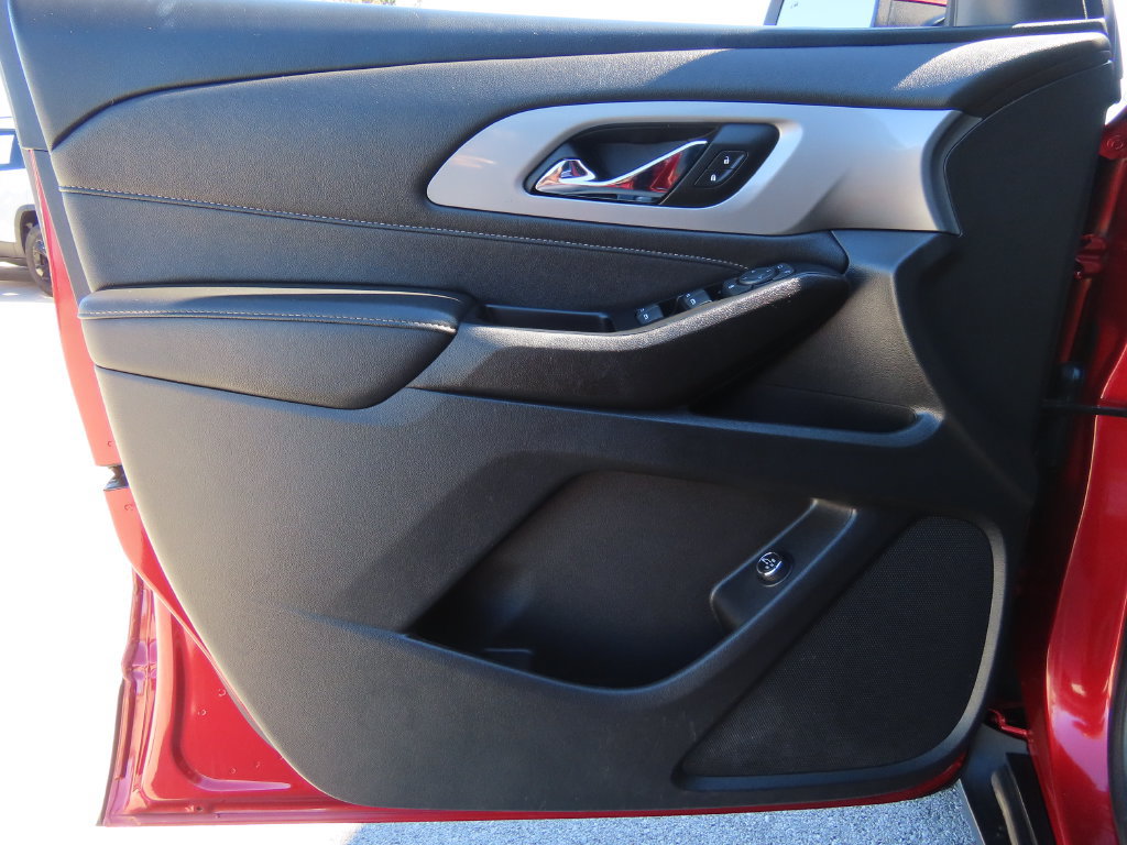 Used 2023 Chevrolet Traverse LT w/ LPO, Floor Liner Package AWD/4WD image 19
