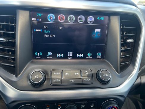 Used 2018 GMC Acadia SLT w/ LPO, Floor Liner Package AWD/4WD image 17