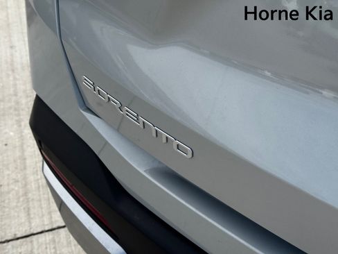 New 2026 Kia Sorento S FWD image 9