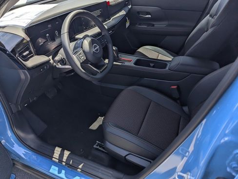 New 2026 Nissan Kicks SR FWD image 10