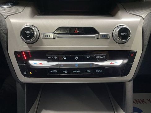 Used 2023 Ford Explorer XLT w/ Equipment Group 202A image 19