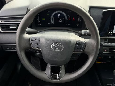 Certified 2025 Toyota Camry LE image 13