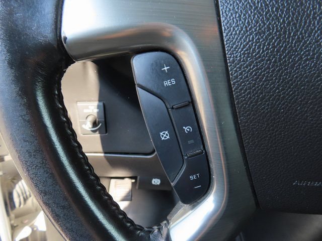 Used 2017 Chevrolet Express 2500 RWD image 18