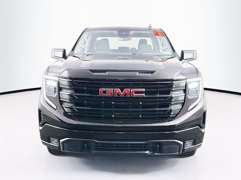 Used 2023 GMC Sierra 1500 Elevation AWD/4WD image 2