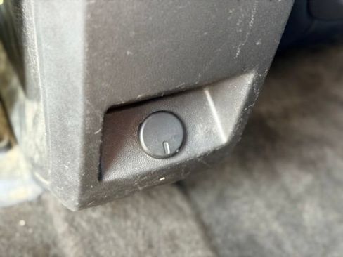 Used 2011 Chevrolet Equinox LT w/ LPO, Protection Package FWD image 21