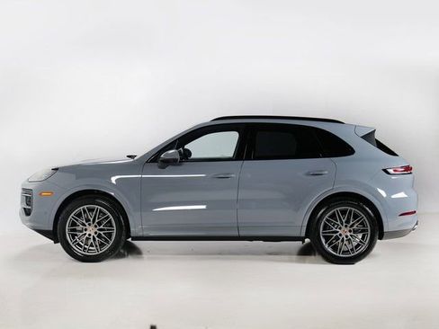 Certified 2026 Porsche Cayenne AWD/4WD image 2