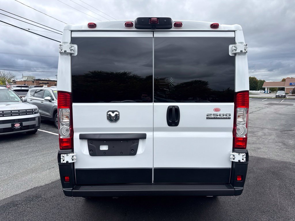 Used 2025 RAM ProMaster 2500 w/ U-Haul Equipment Group FWD image 6