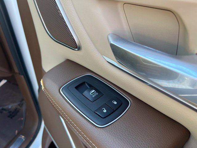 Used 2020 RAM 1500 Laramie AWD/4WD image 13