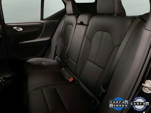Used 2025 Volvo XC40 B5 Plus image 69