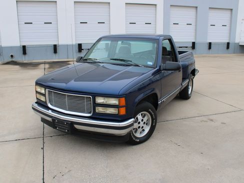 Used 1995 GMC Sierra 1500 2WD Regular Cab image 2