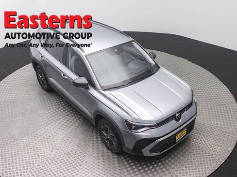 Used 2025 Volkswagen Taos S FWD image 3