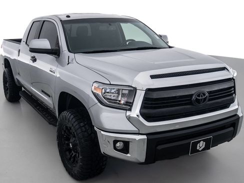 Used 2015 Toyota Tundra SR5 w/ SR5 Upgrade Package image 1