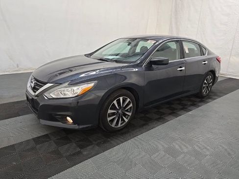 Used 2017 Nissan Altima 2.5 SV FWD image 9