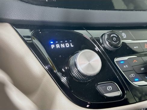 Certified 2023 Chrysler Voyager LX FWD image 24